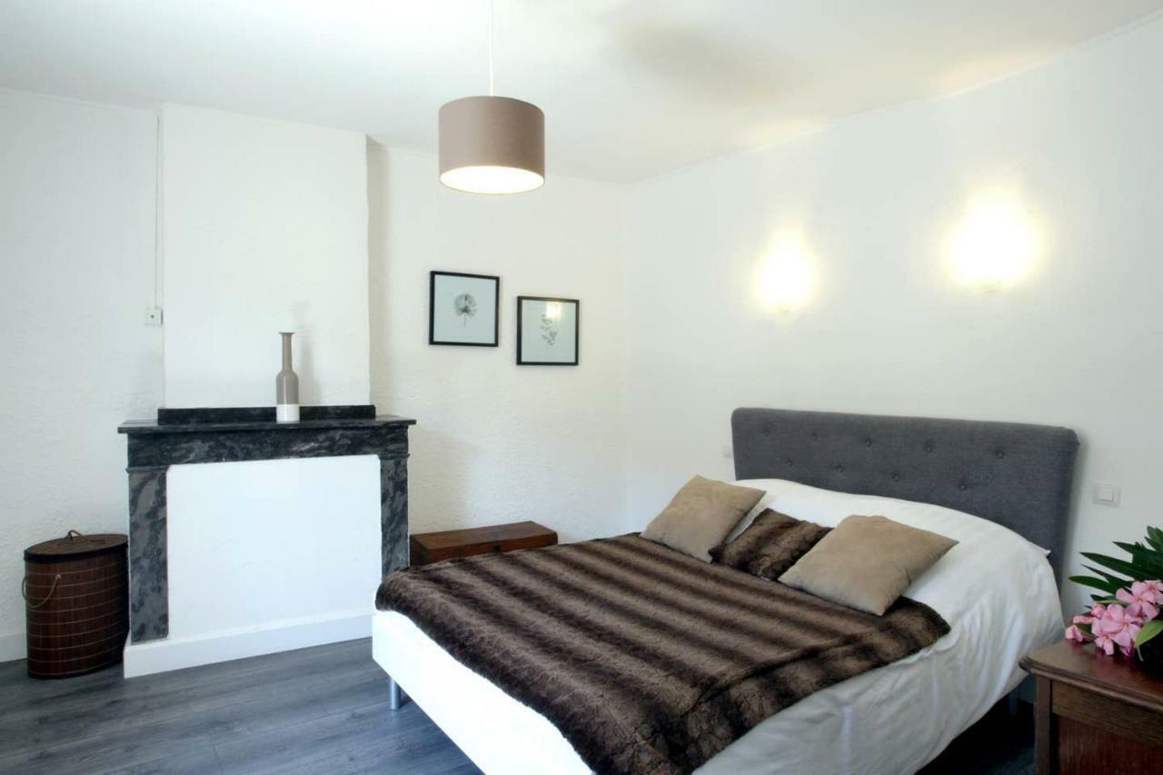 Les Gites De Laure - L'Or Vert, Appartement Avec Vue Sur Le Chateau, Parking Prive, Climatisation, Netflix, A 160 M De La Cite Medievale Carcassonne Luaran gambar