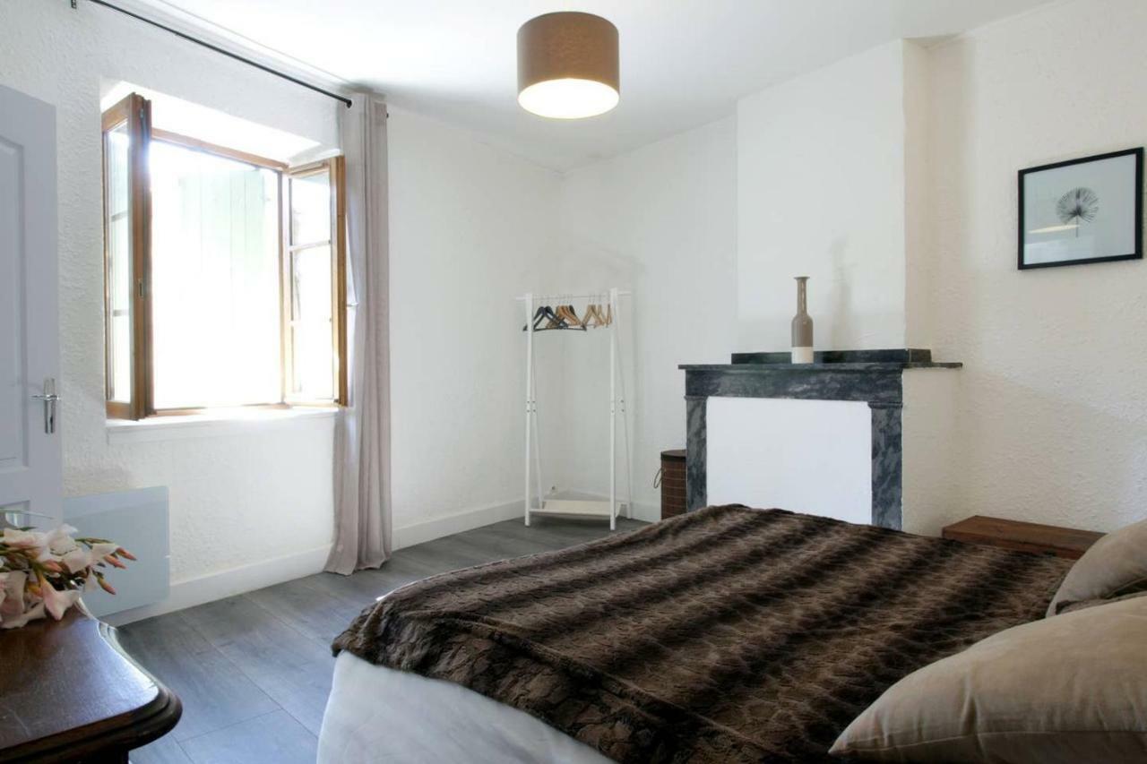 Les Gites De Laure - L'Or Vert, Appartement Avec Vue Sur Le Chateau, Parking Prive, Climatisation, Netflix, A 160 M De La Cite Medievale Carcassonne Luaran gambar
